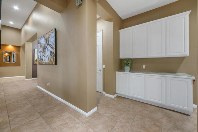 Image 14 of 80 For 49130 Escalante Street