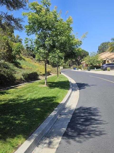 1824 Carolyn Drive, Chula Vista CA: https://media.crmls.org/mediaz/8c132f93-a66d-4112-a16d-54624c0866c2.jpg