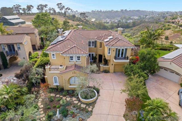1460 Lauren Court, Encinitas CA: https://media.crmls.org/mediaz/8c13a2a1-fb75-4e49-be73-b04f166d9692.jpg