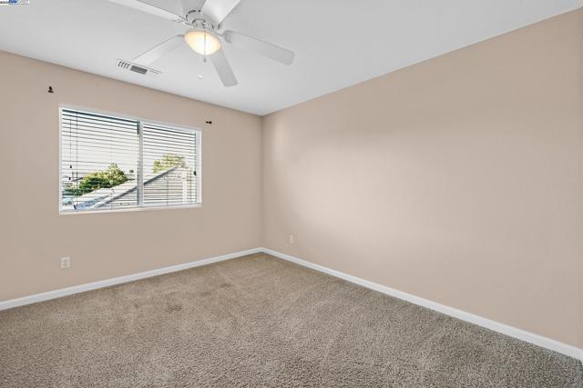 1419 Nubian St, Patterson CA: https://media.crmls.org/mediaz/8c13d04c-460c-450c-aa10-8142f81336d5.jpg