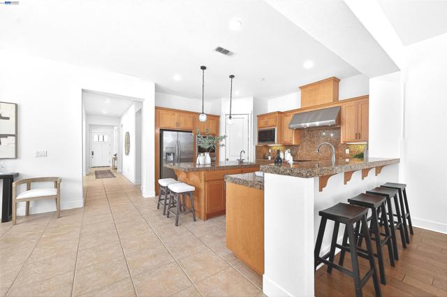 Image 8 of 45 For 5564 Stockton Loop