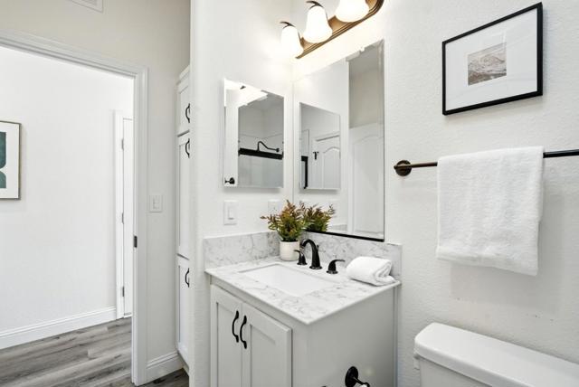 1297 Chesbro Way, Gilroy CA: https://media.crmls.org/mediaz/8c13f0ca-441c-414e-ba8f-7bee98b1645d.jpg