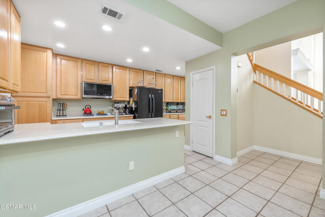 Image 12 of 37 For 652 Cardinal Ridge Lane B