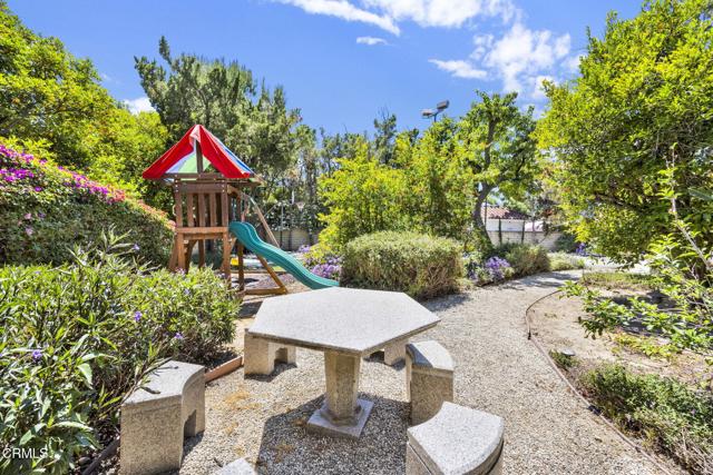 Detail Gallery Image 44 of 50 For 9816 Calvin Avenue, Northridge,  CA 91324 - 6 Beds | 4/2 Baths