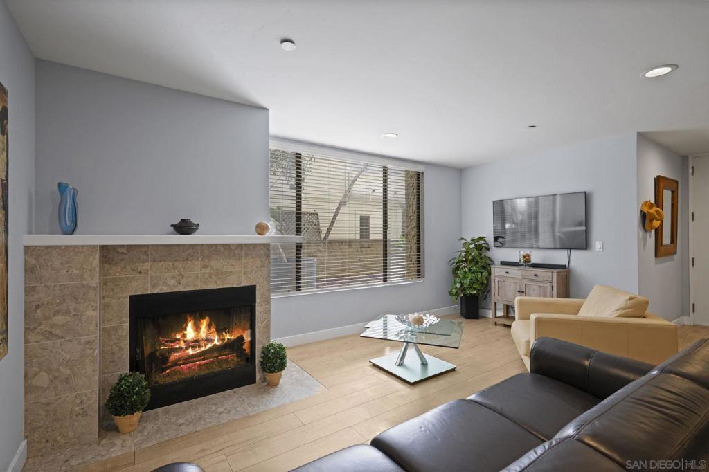 4082 Albatross St - photo 3