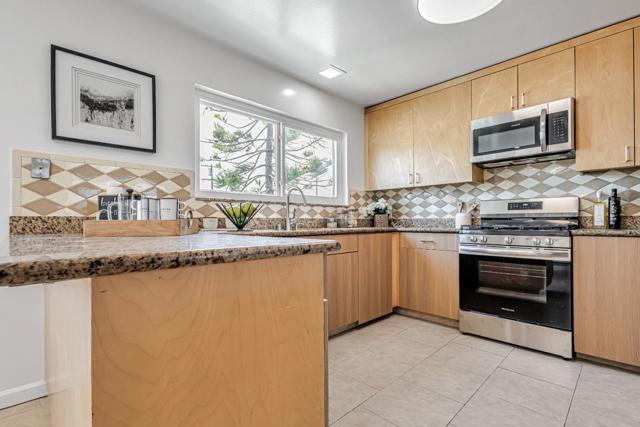 2310 Wawona Street, San Francisco CA: https://media.crmls.org/mediaz/8c14e74e-ba27-4acd-b18d-48699b049030.jpg