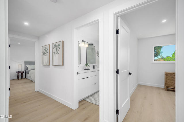 Detail Gallery Image 21 of 46 For 242 Redfield Ave Ave, Thousand Oaks,  CA 91320 - 4 Beds | 2/1 Baths
