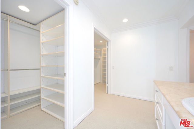 4250 Via Dolce, Marina del Rey CA: https://media.crmls.org/mediaz/8c15d9cb-46d0-4ebd-aef8-2d8fa06afaf4.jpg