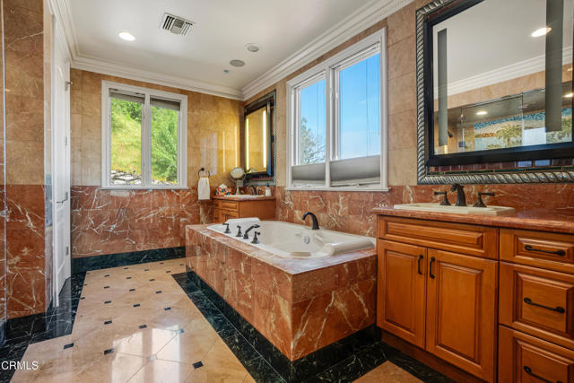 Detail Gallery Image 20 of 28 For 868 Braewood Ct, South Pasadena,  CA 91030 - 4 Beds | 5/1 Baths