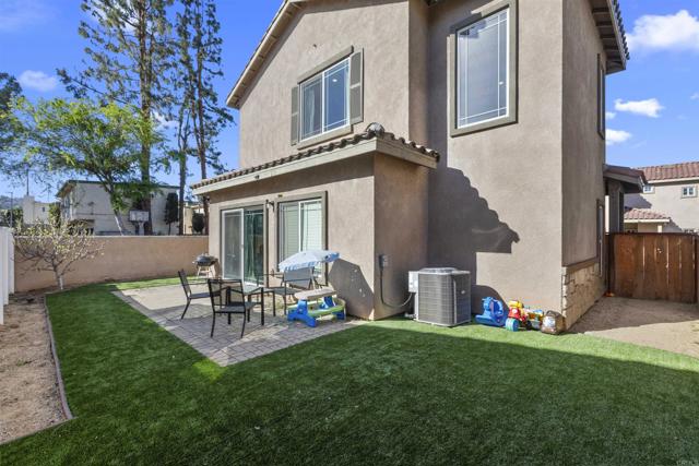 Detail Gallery Image 32 of 41 For 759 Lincoln Place, El Cajon,  CA 92020 - 3 Beds | 2/1 Baths