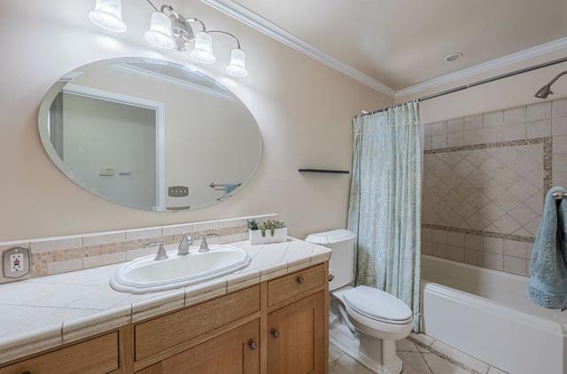 394 Mesa Road, Salinas CA: https://media.crmls.org/mediaz/8c17e764-e15f-4cad-a568-d348cf1aeb55.jpg