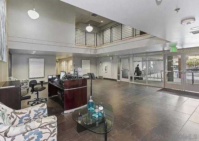 425 W Beech St, San Diego CA: https://media.crmls.org/mediaz/8c18122b-cd63-4f6c-bd60-e38ba9da3db5.jpg