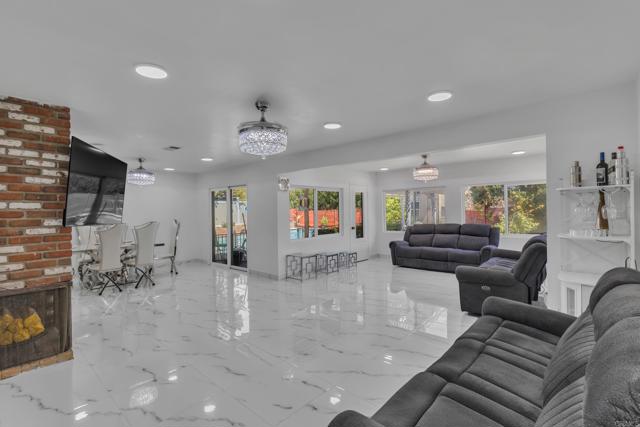 1545 Meadow, El Cajon CA: https://media.crmls.org/mediaz/8c18304e-a785-4352-a8aa-fd5415187a77.jpg