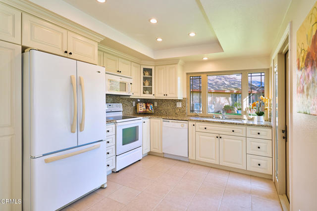 Detail Gallery Image 10 of 58 For 34145 Village 34, Camarillo,  CA 93012 - 2 Beds | 2 Baths