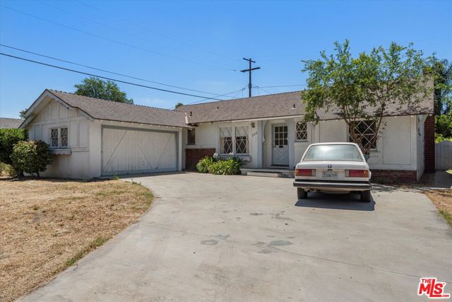 21014 Baltar Street photo 4