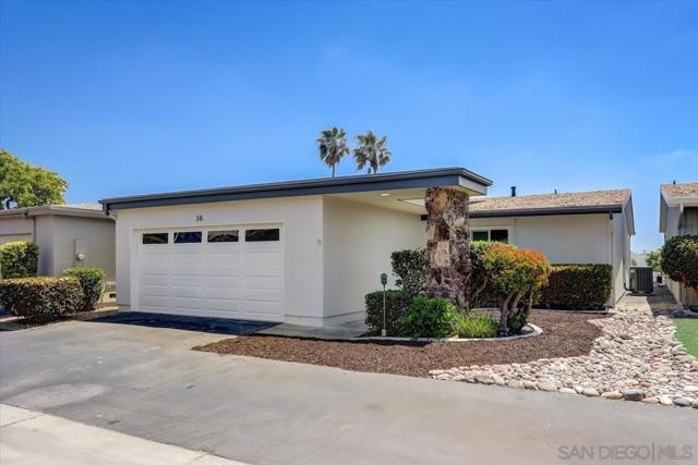3808 Vista Campana S, Oceanside CA: https://media.crmls.org/mediaz/8c1a1de7-029a-4d34-b492-318ed6669067.jpg