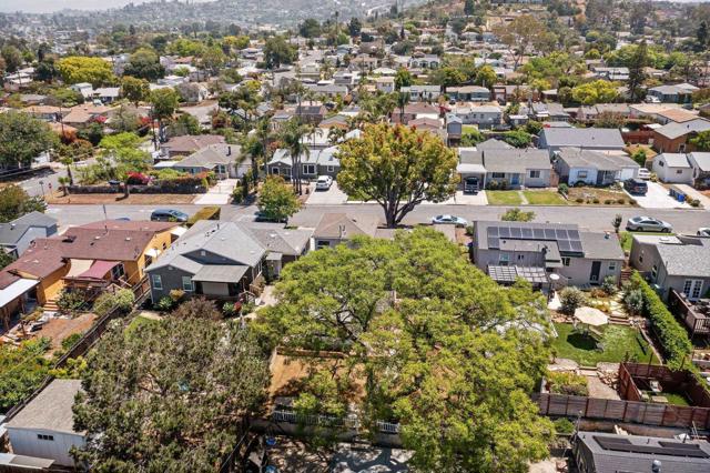 4050 Marian St, La Mesa CA: https://media.crmls.org/mediaz/8c1a33cb-4203-4205-b4aa-3e56f8486611.jpg