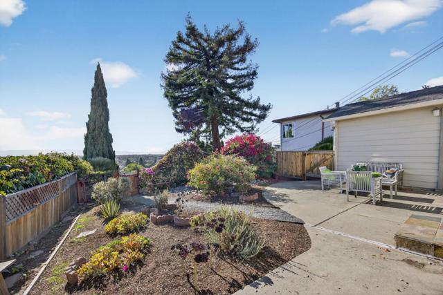 24546 Marie Drive, Hayward CA: https://media.crmls.org/mediaz/8c1a51f6-bcf4-4292-b4c6-1ff0bc7d4662.jpg