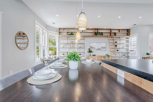 473 South Van Ness Avenue, San Francisco CA: https://media.crmls.org/mediaz/8c1a94f1-e9b2-4be7-9a5d-0011242a9faf.jpg