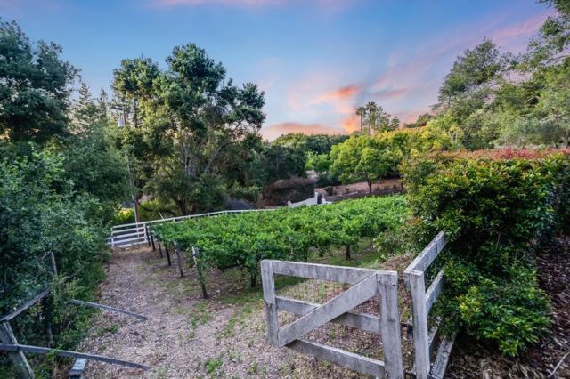 11510 Summit Wood Road, Los Altos Hills CA: https://media.crmls.org/mediaz/8c1ad102-8a05-4667-aa08-1cd3e7206ed4.jpg