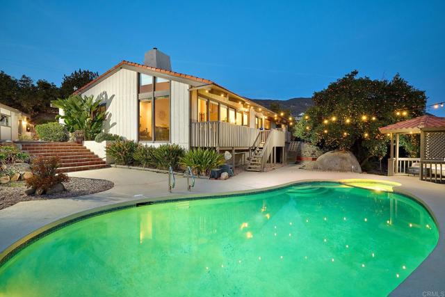 41850 Via Del Gavilan, Fallbrook CA: https://media.crmls.org/mediaz/8c1b01a6-a853-4896-b10c-a191832e3d2f.jpg