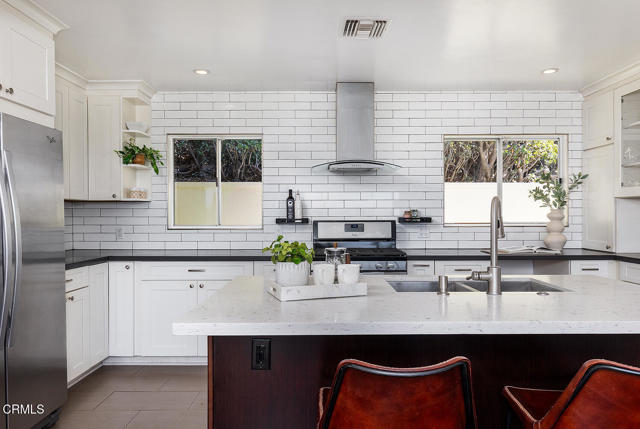 Detail Gallery Image 14 of 41 For 4818 Brayton Pl, Los Angeles,  CA 90041 - 4 Beds | 3 Baths