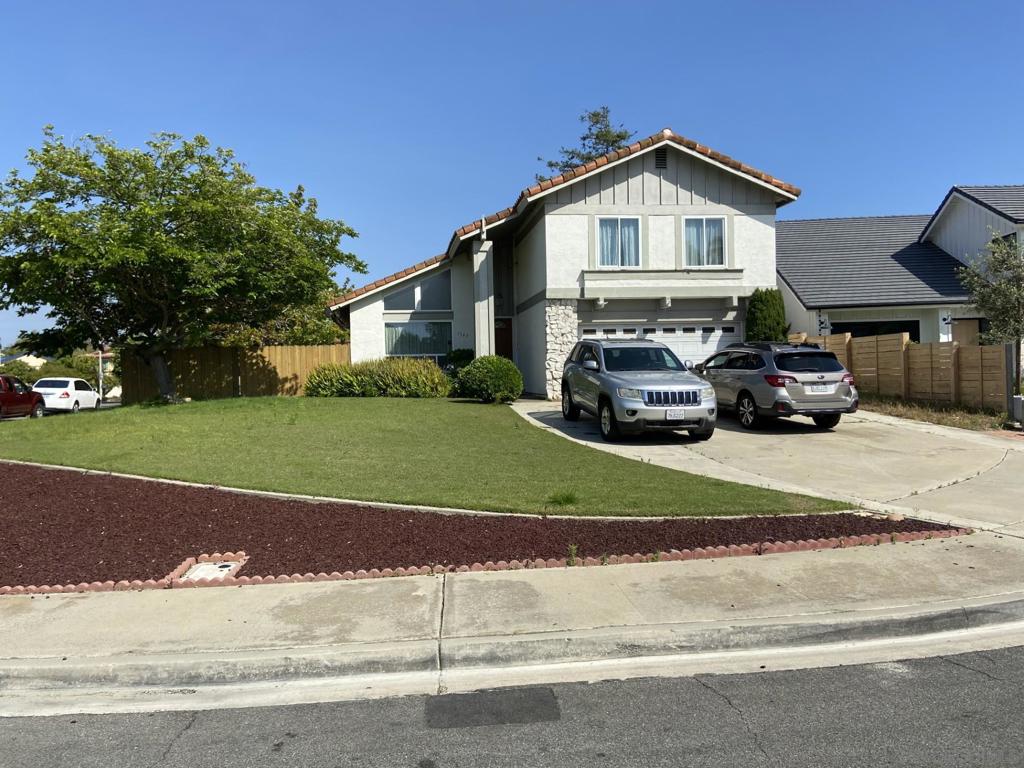 1543 Calle Violetas