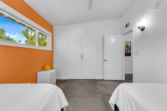 1075 E Sunny Dunes Road, Palm Springs, CA 92264