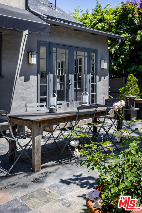 1957 Canyon Drive, Los Angeles CA: https://media.crmls.org/mediaz/8c1ebe7c-aa13-4e7e-bcfb-e4aae8817255.jpg