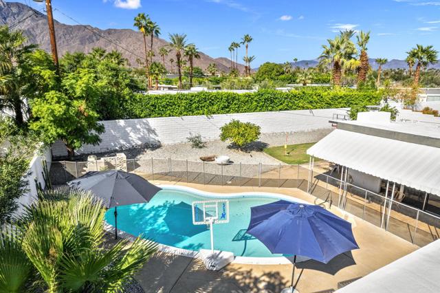 2211 N Starr Road, Palm Springs CA: https://media.crmls.org/mediaz/8c1f000d-1480-437f-8dca-118b2c2c2bf1.jpg