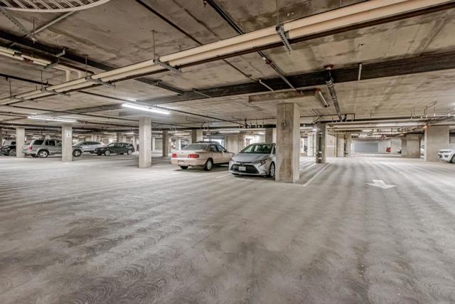 88 S Broadway, Millbrae CA: https://media.crmls.org/mediaz/8c200c37-8bdd-4335-bf17-ed358a7159fa.jpg