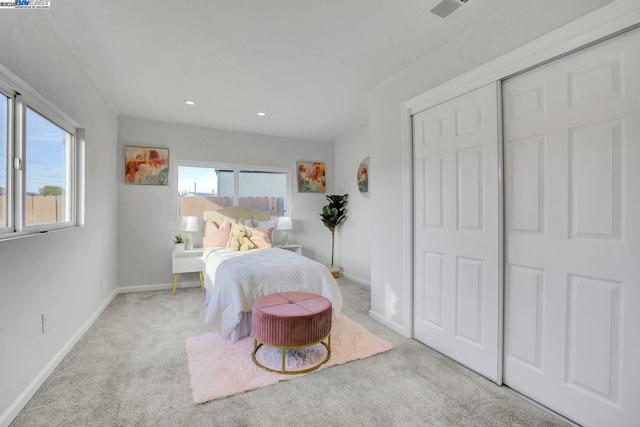215 Isleton Ave, Oakland CA: https://media.crmls.org/mediaz/8c203e28-76f5-4a63-991b-7d09a3c17ebc.jpg