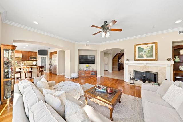Detail Gallery Image 9 of 52 For 5273 Greenwillow Ln, San Diego,  CA 92130 - 5 Beds | 5/1 Baths