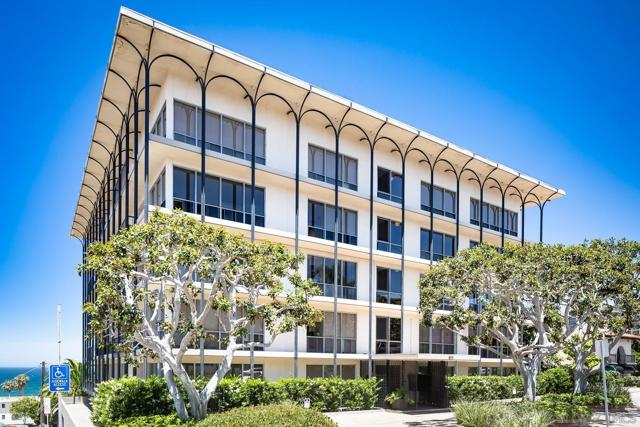 Image 23 of 25 For 800 Prospect St  3e