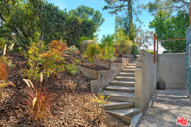 23685 Clover Trail photo 34