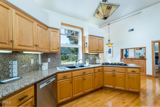 Detail Gallery Image 27 of 70 For 3189 Beaudry Ter, Glendale,  CA 91208 - 3 Beds | 3 Baths