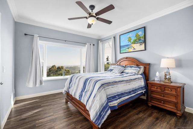 960 Smith Rd, Watsonville CA: https://media.crmls.org/mediaz/8c242e38-0915-49d6-9b73-fa0e26ac59c9.jpg