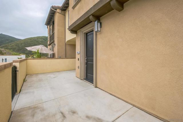 885 Blackstone, San Marcos CA: https://media.crmls.org/mediaz/8c267bb7-eb87-4be6-bad1-7834f9e568df.jpg