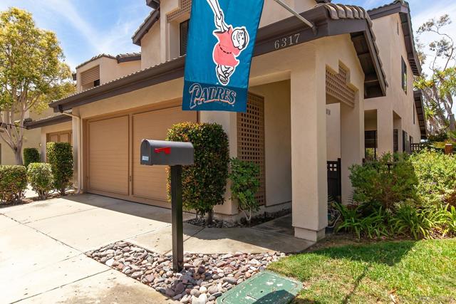 6317 CAMINITO DEL PASTEL, San Diego CA: https://media.crmls.org/mediaz/8c281a62-10ca-478a-a5da-6aaa3c9e620f.jpg