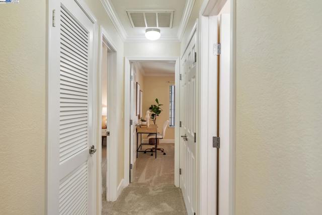383 Eastridge Dr, San Ramon CA: https://media.crmls.org/mediaz/8c282873-ef41-4128-986b-11f05052cd1e.jpg