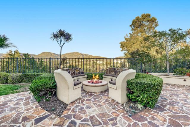 8117 Lamour Ln, San Diego CA: https://media.crmls.org/mediaz/8c28cfe7-7d59-4e53-bd66-4ebb856bb4f4.jpg
