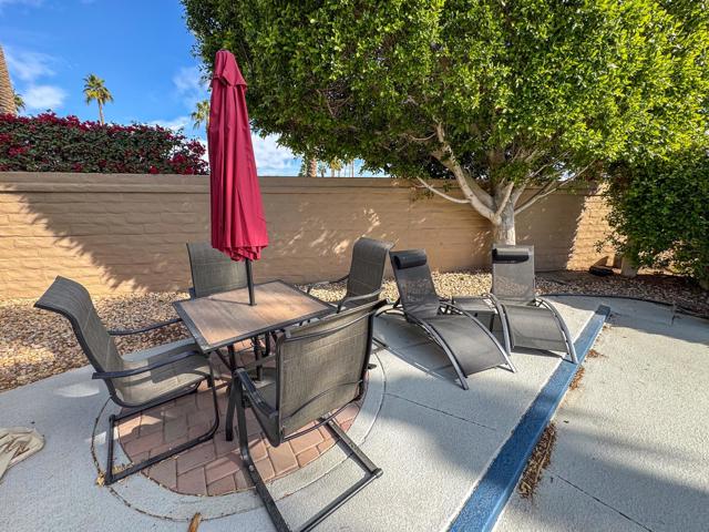 80394 Avenue 48, Indio CA: https://media.crmls.org/mediaz/8c291e0c-0a78-44d6-af99-7fd26996d98d.jpg