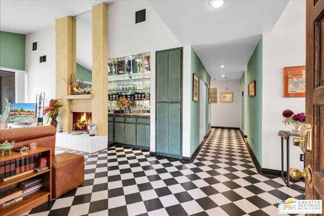 2861 Sundance Circle, Palm Springs CA: https://media.crmls.org/mediaz/8c29aac5-88d7-46d8-be75-469b47db8e36.jpg