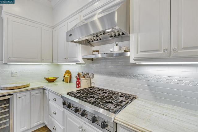 Image 18 of 49 For 526 Justin Morgan Dr