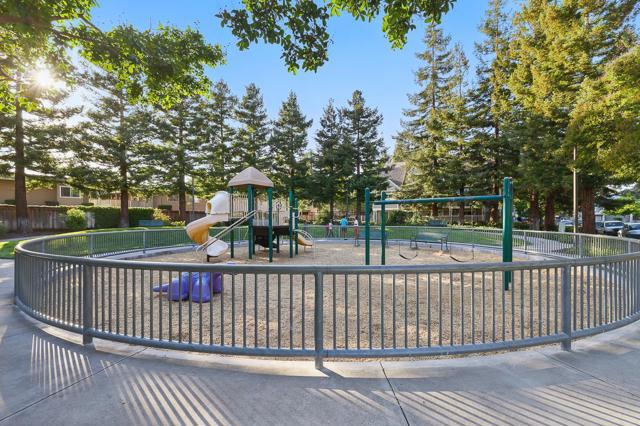 1906 Magdalena Circle, Santa Clara CA: https://media.crmls.org/mediaz/8c2a2203-0b49-4056-b3b4-aa92c5c011e0.jpg