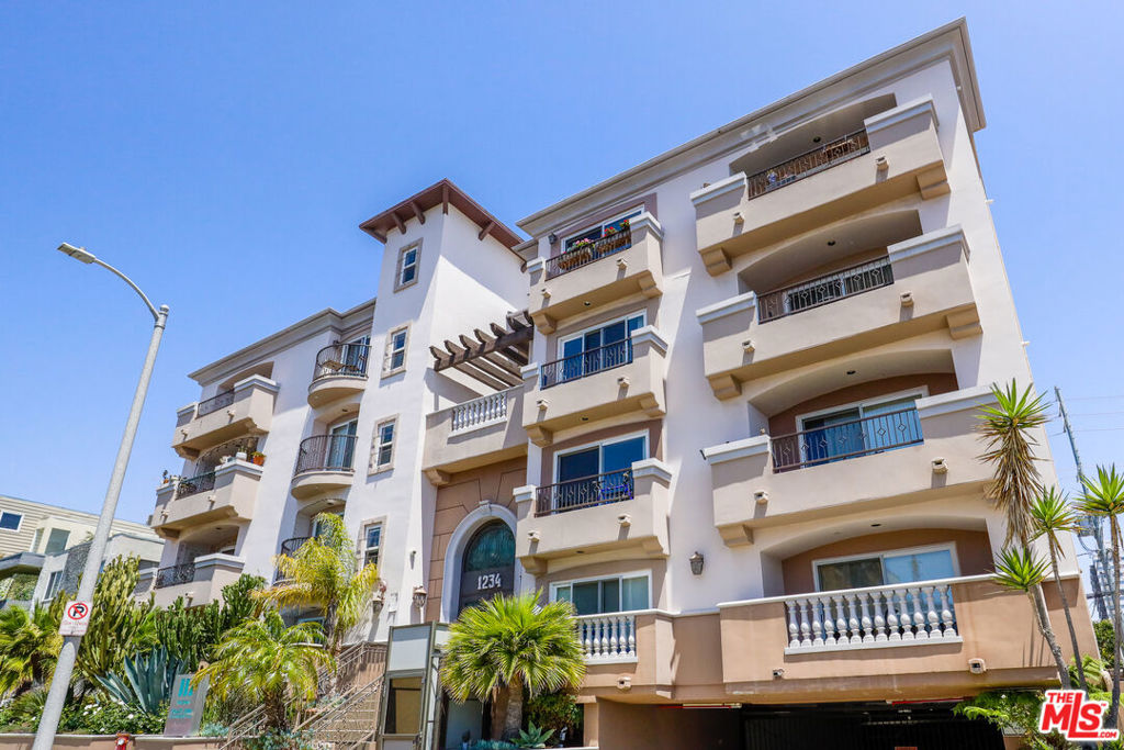 1234 Armacost Avenue #ph5