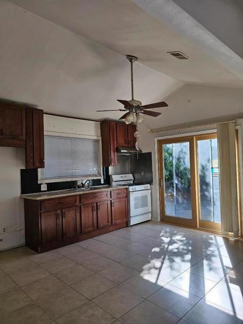 1880 Norseman Drive, San Jose CA: https://media.crmls.org/mediaz/8c2bbf7c-b692-4ff8-8a14-e1531f8e6439.jpg
