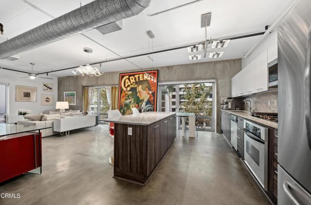 645 W 9th Street, Los Angeles CA: https://media.crmls.org/mediaz/8c2c3445-21d6-4d81-9eed-6059e14acd45.jpg