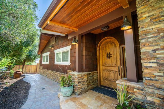 25 Adeline Drive, Walnut Creek CA: https://media.crmls.org/mediaz/8c2daf50-b6a8-4a79-a9a1-457599e275c8.jpg