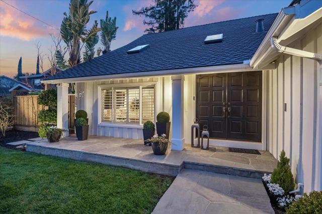 305 Albert Drive, Los Gatos CA: https://media.crmls.org/mediaz/8c2f10a4-b7f6-461a-b9ed-88a3820f0d88.jpg